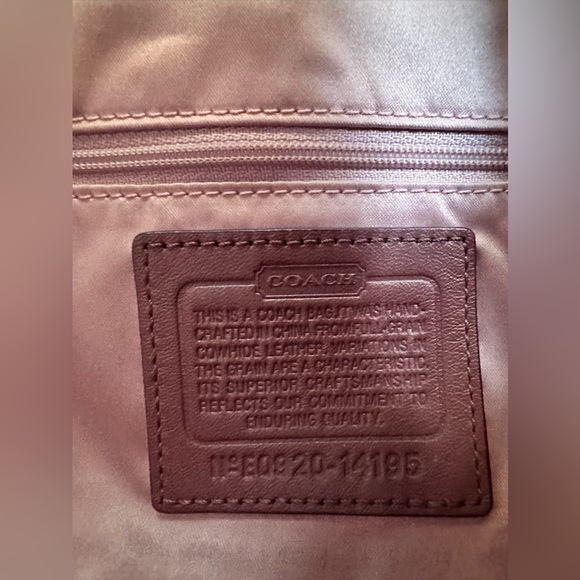 Coach!! Vintage Limited Edition!! Brooke Breast Cancer Awareness Hobo Handbag - Picture 5 of 14